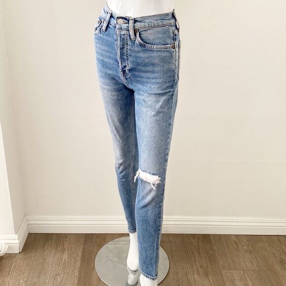Re/Done Ultra High Rise Skinny Retro Skinny Jeans w Distressed Details - Picture 2 of 8